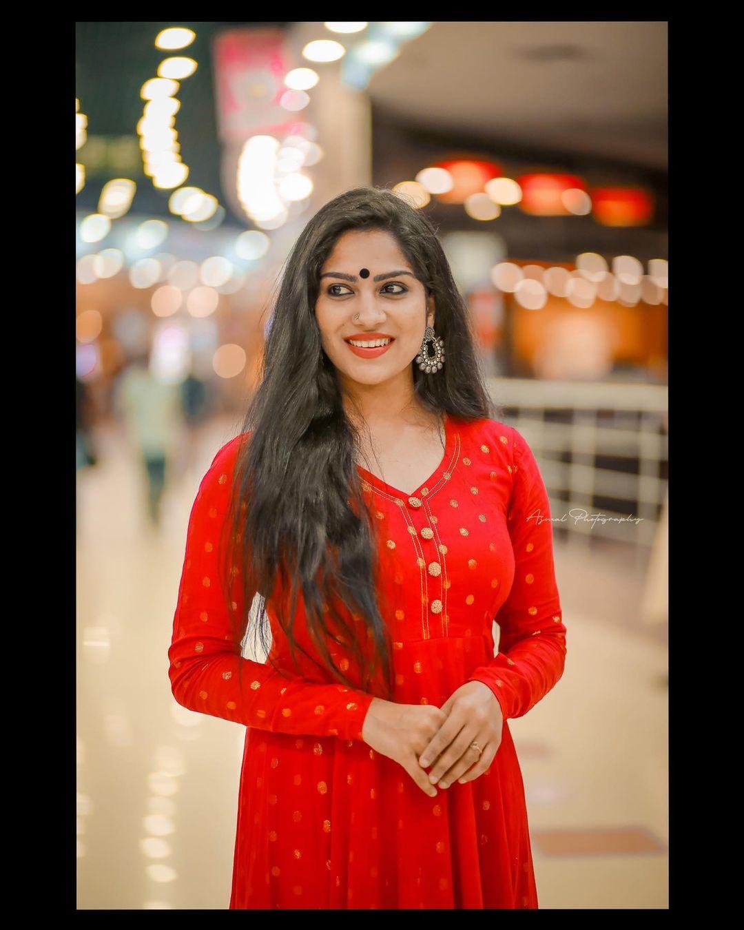 Swasika Actress hd photo