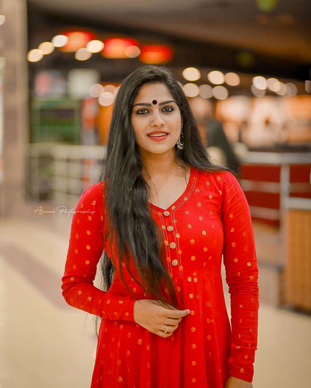 Swasika Actress hd photo