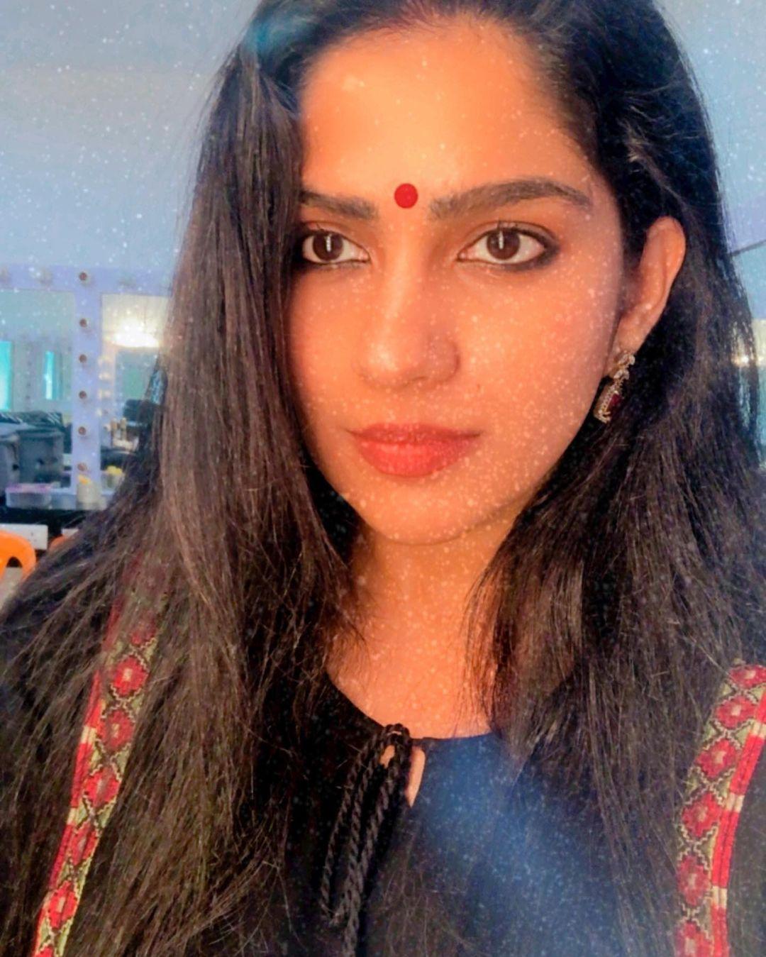 Swasika Actress hd photo