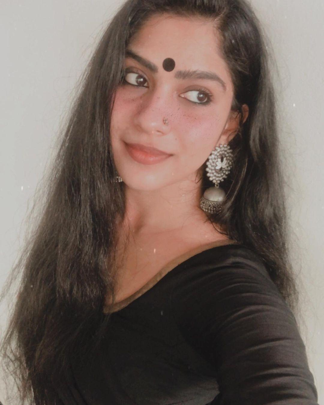 Swasika Actress hd photo