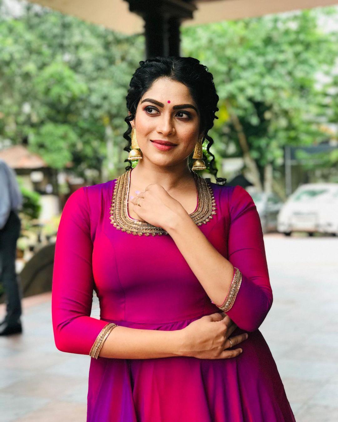Swasika Actress hd photo