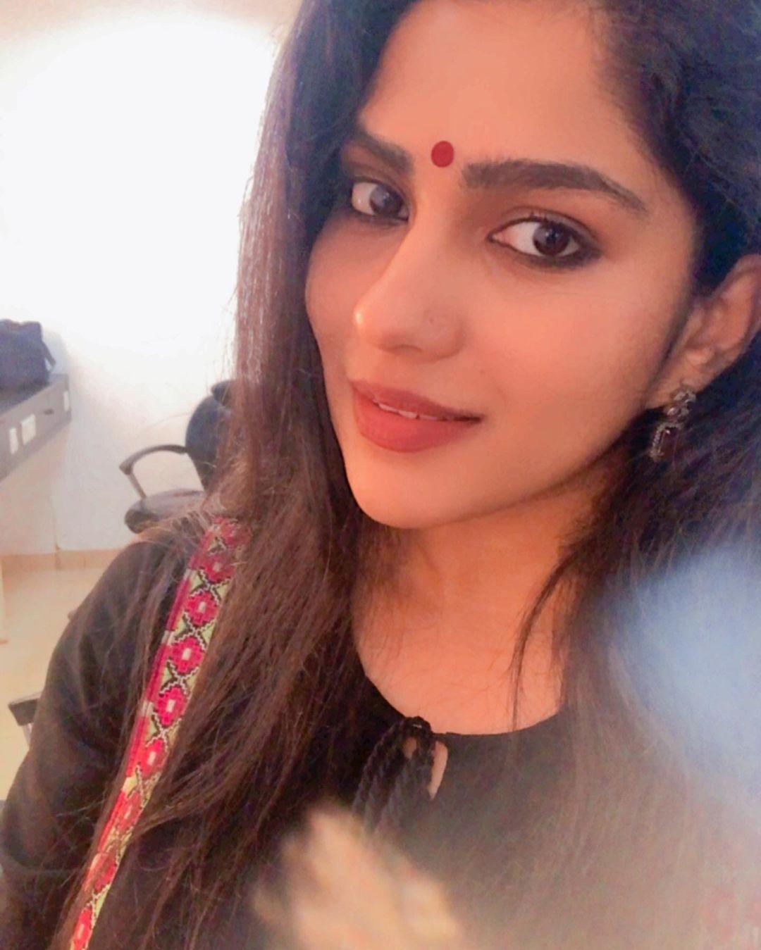 Swasika Actress hd photo