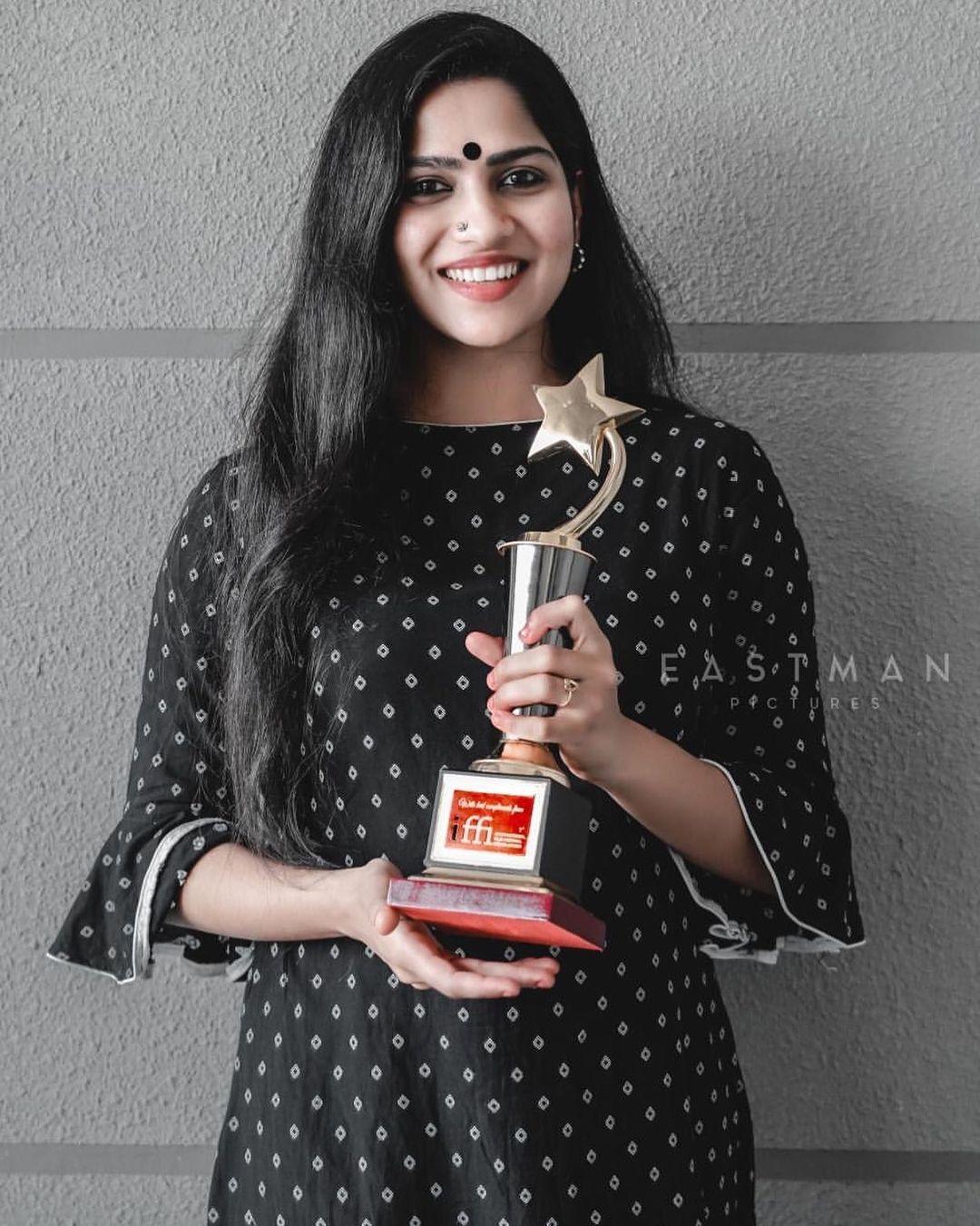 Swasika Actress hd photo