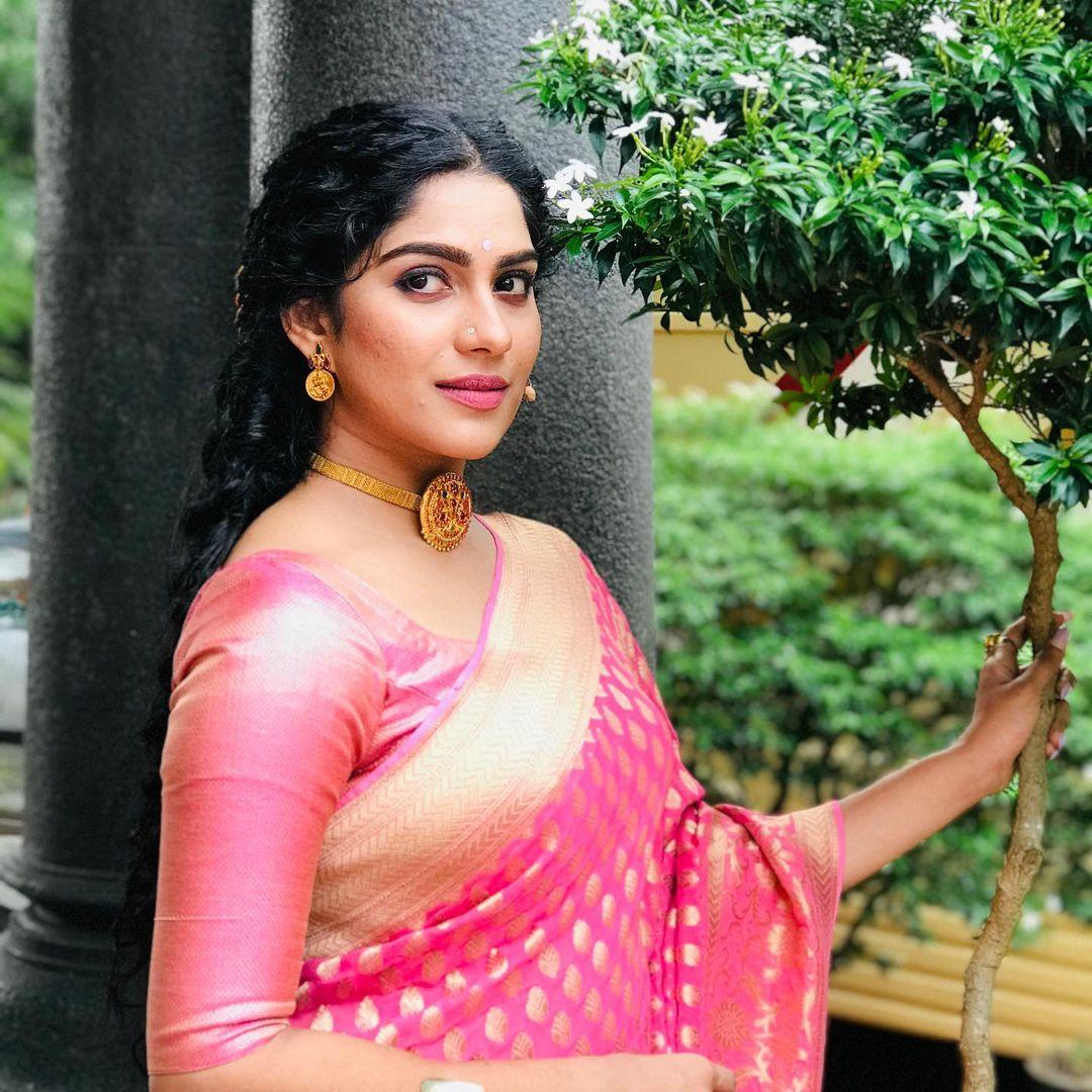 Swasika Actress hd photo