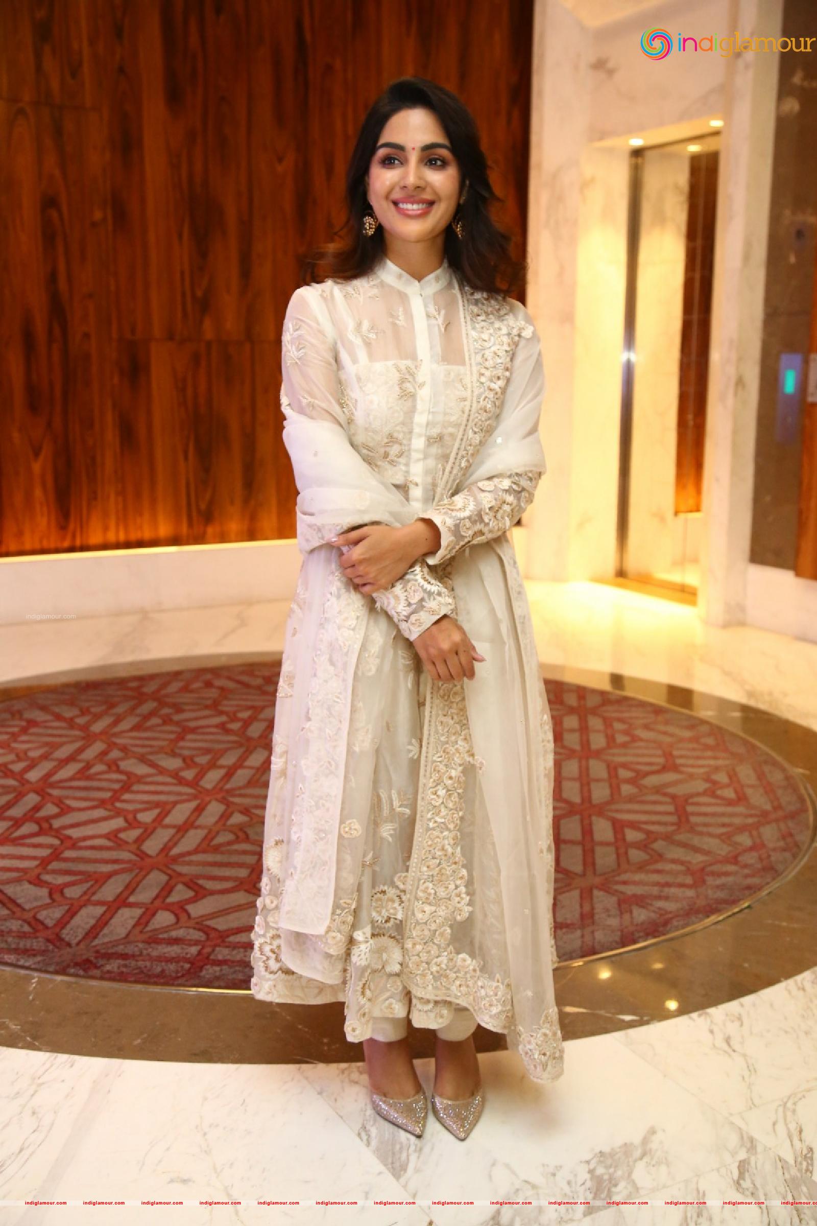 Samyuktha Menon Actress hd photo