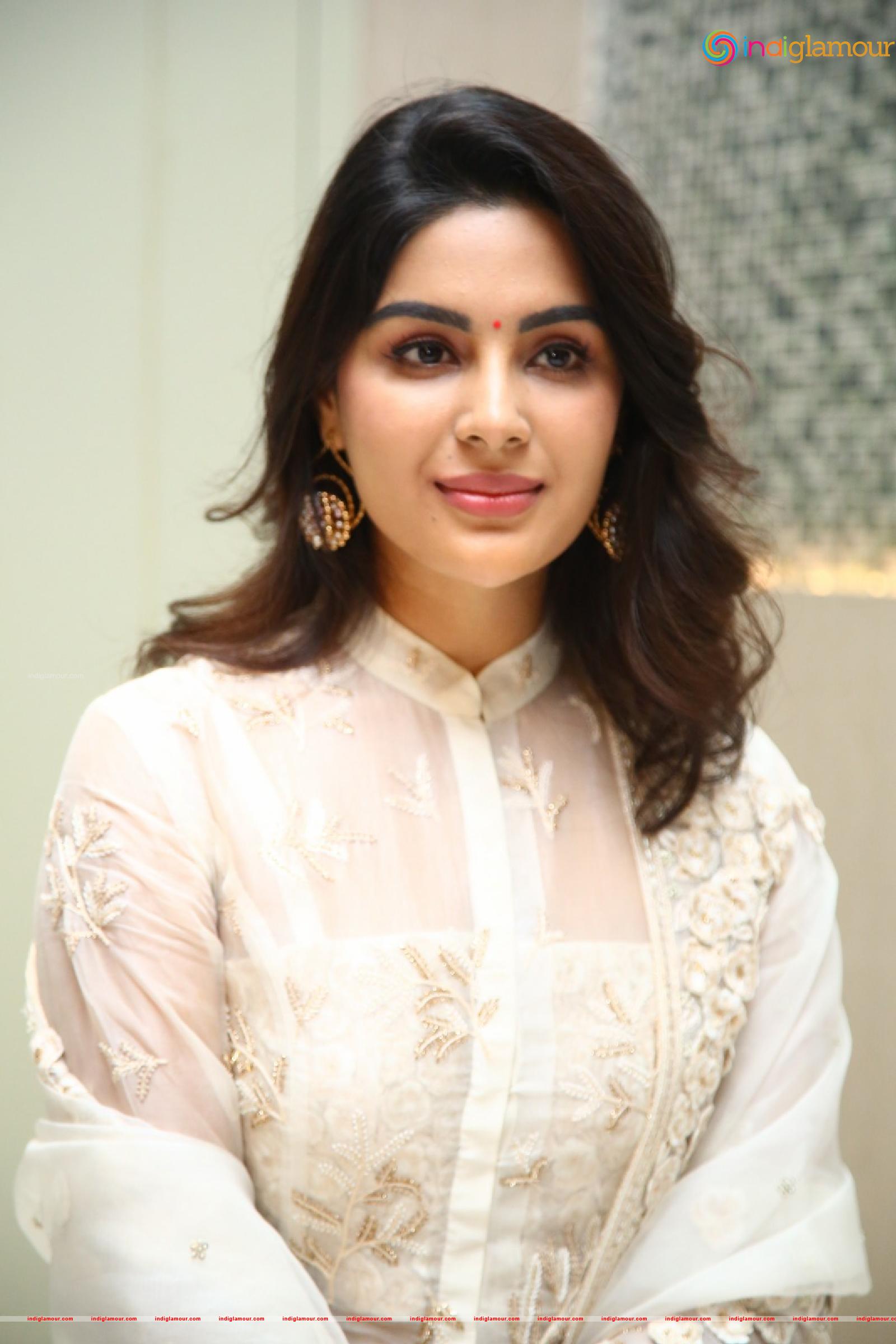 Samyuktha Menon Actress hd photo