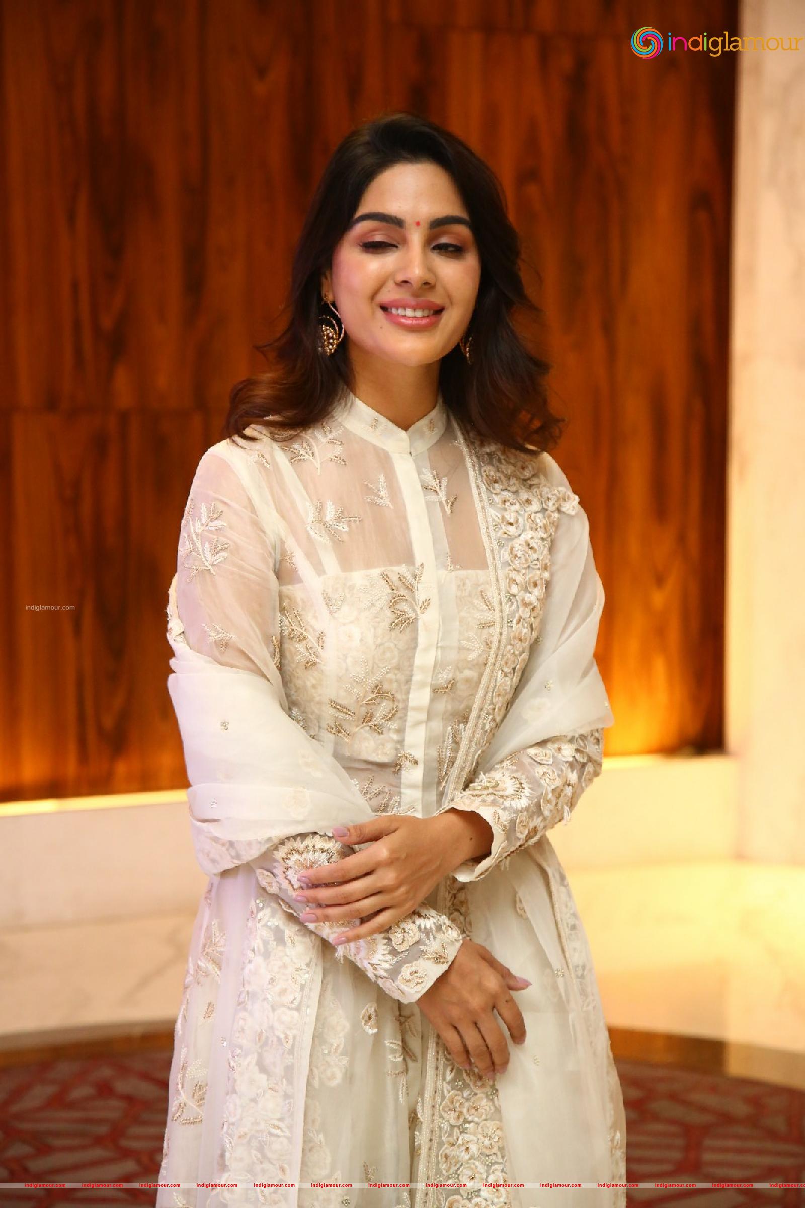 Samyuktha Menon Actress hd photo