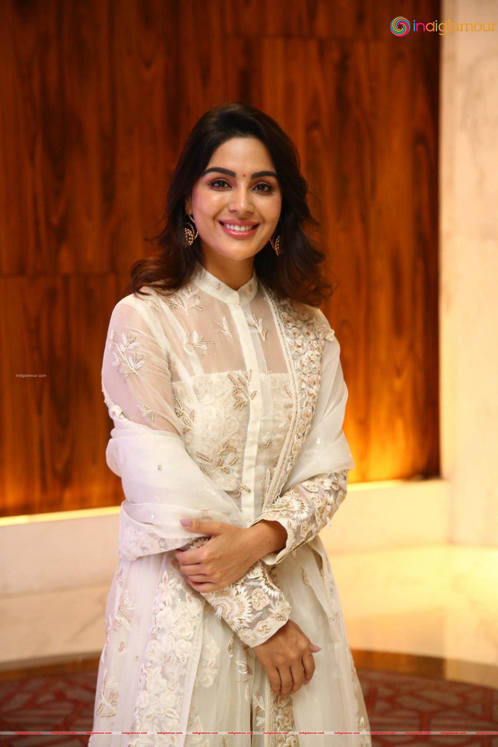 Samyuktha Menon Actress hd photo