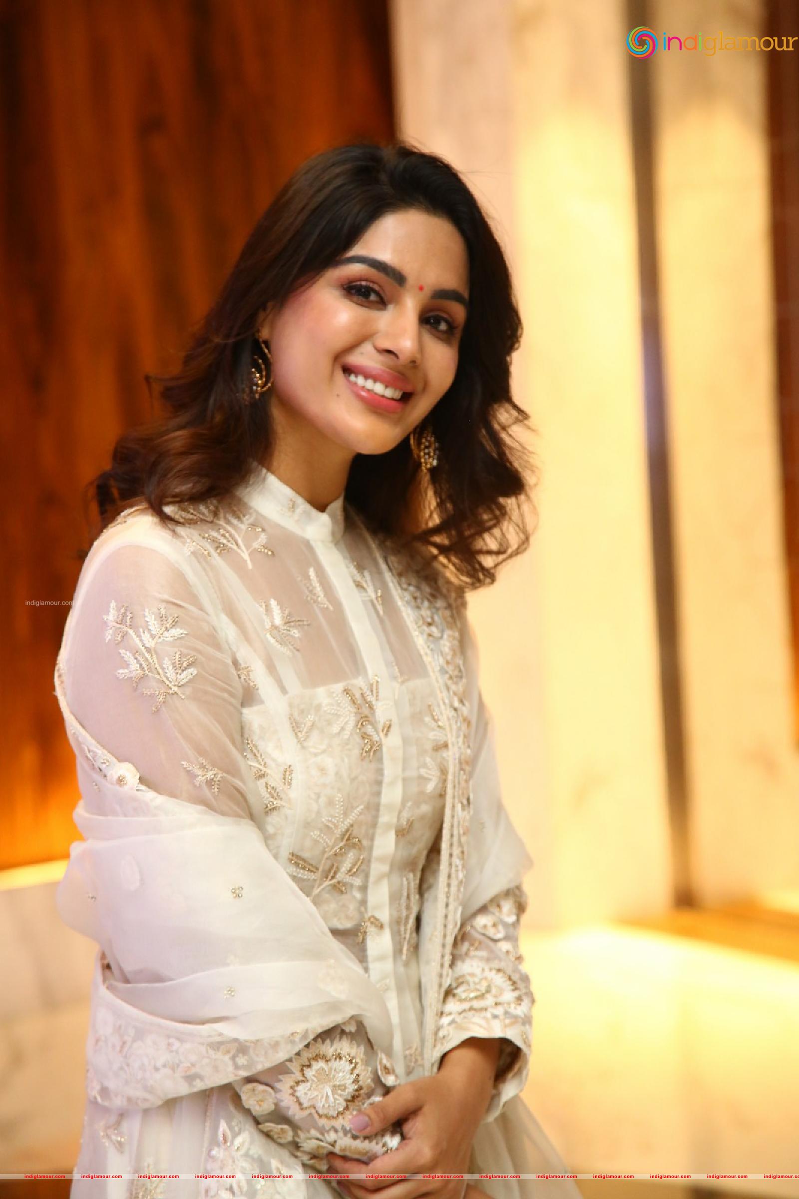 Samyuktha Menon Actress hd photo