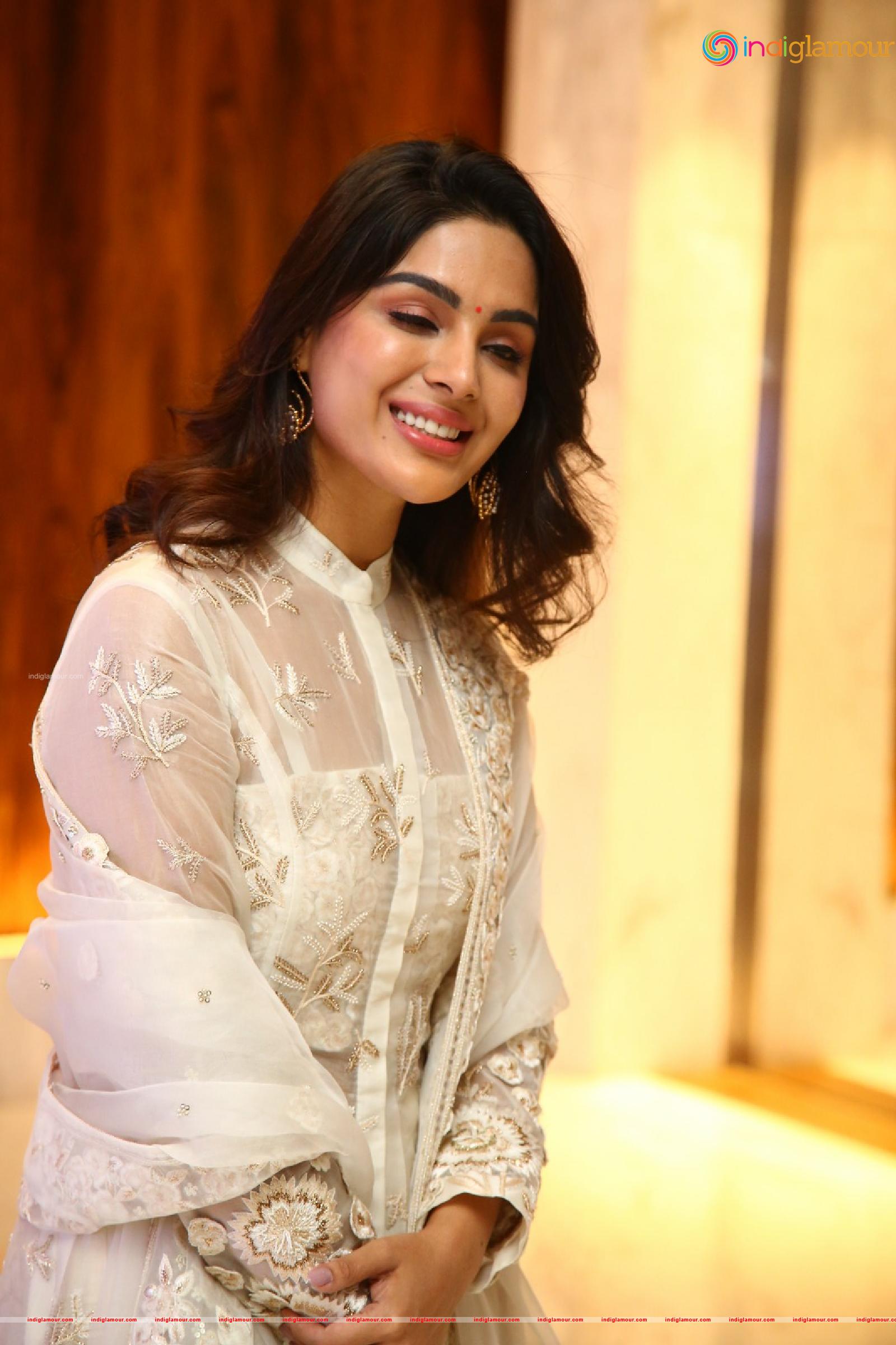 Samyuktha Menon Actress hd photo