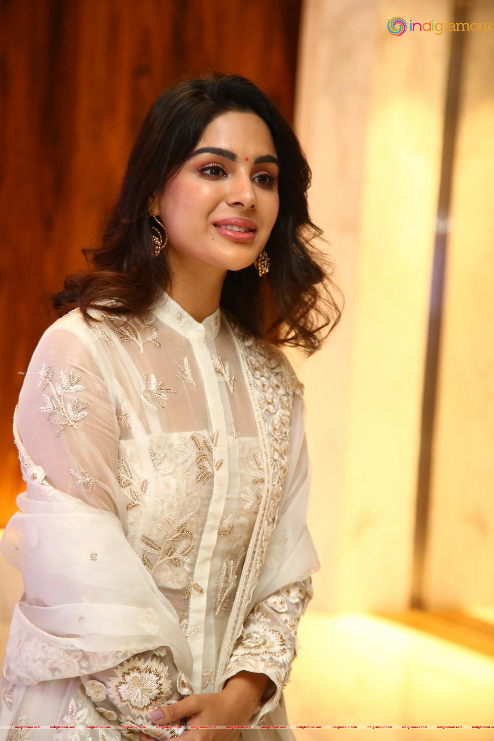 Samyuktha Menon Actress hd photo