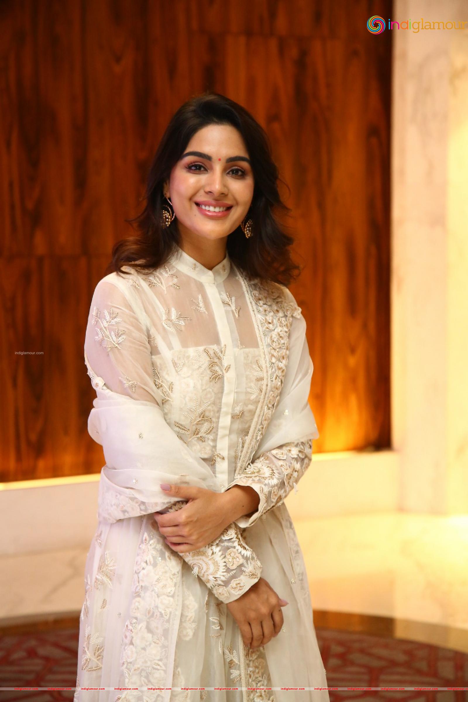 Samyuktha Menon Actress hd photo