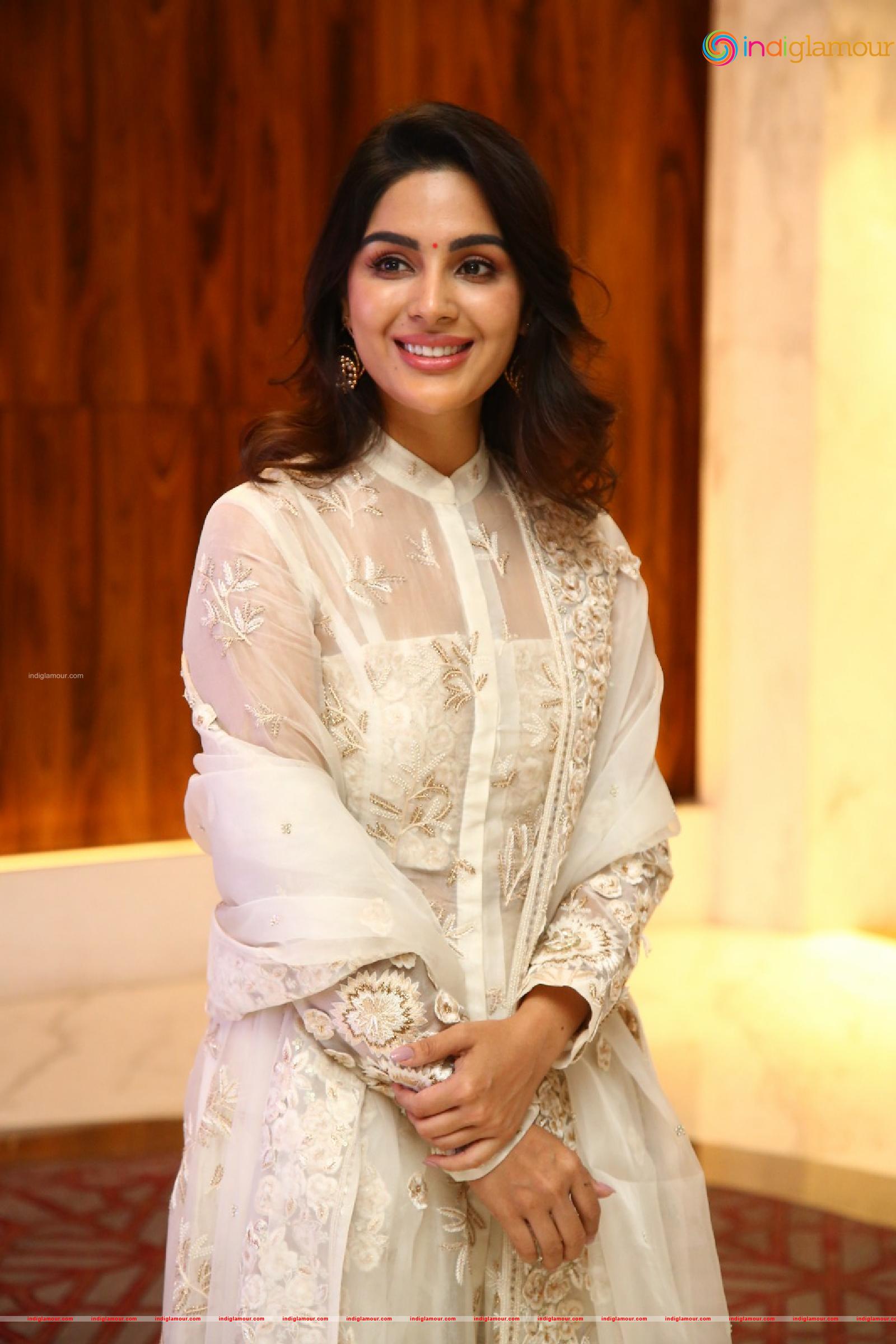 Samyuktha Menon Actress hd photo