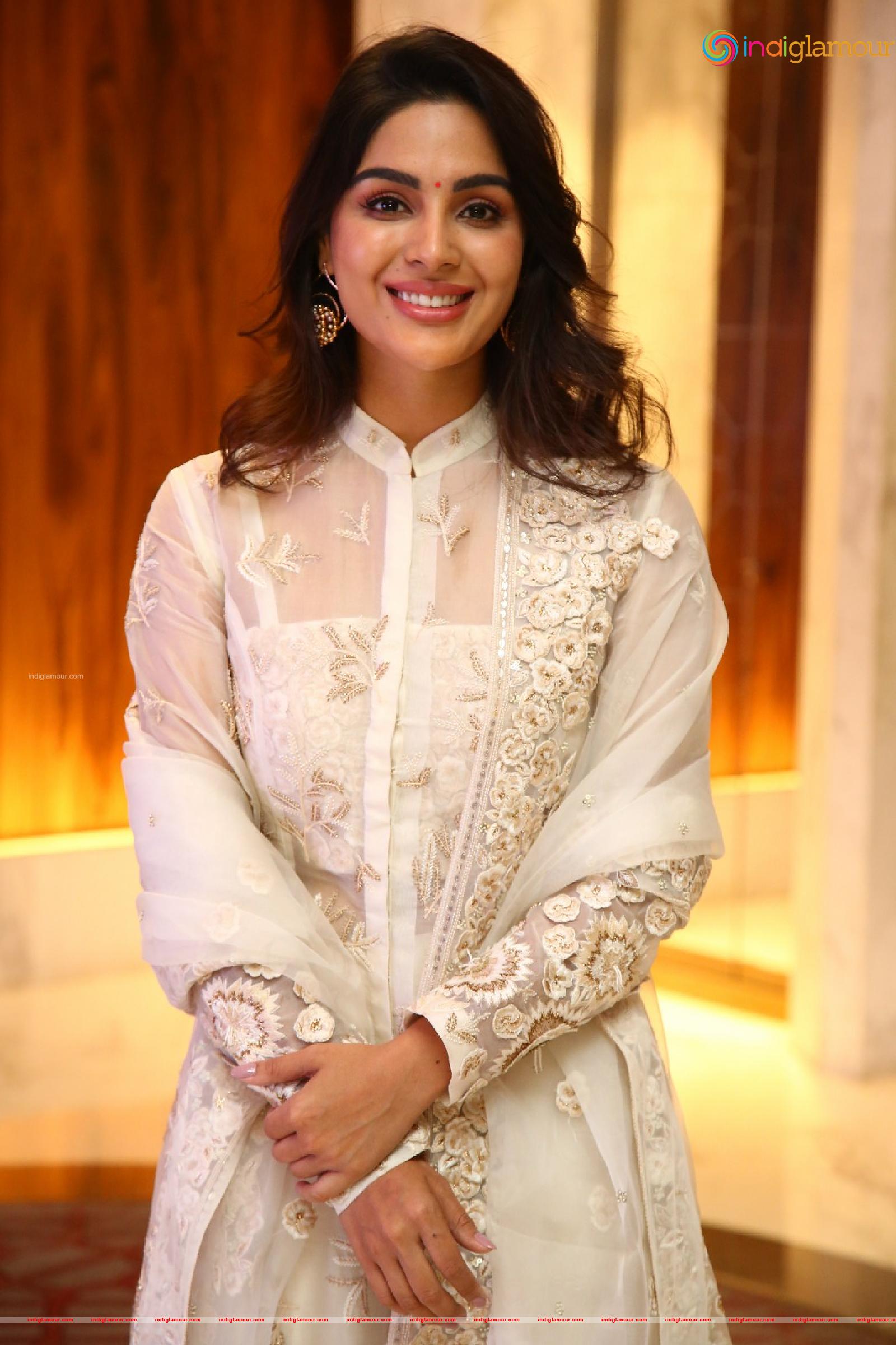 Samyuktha Menon Actress hd photo