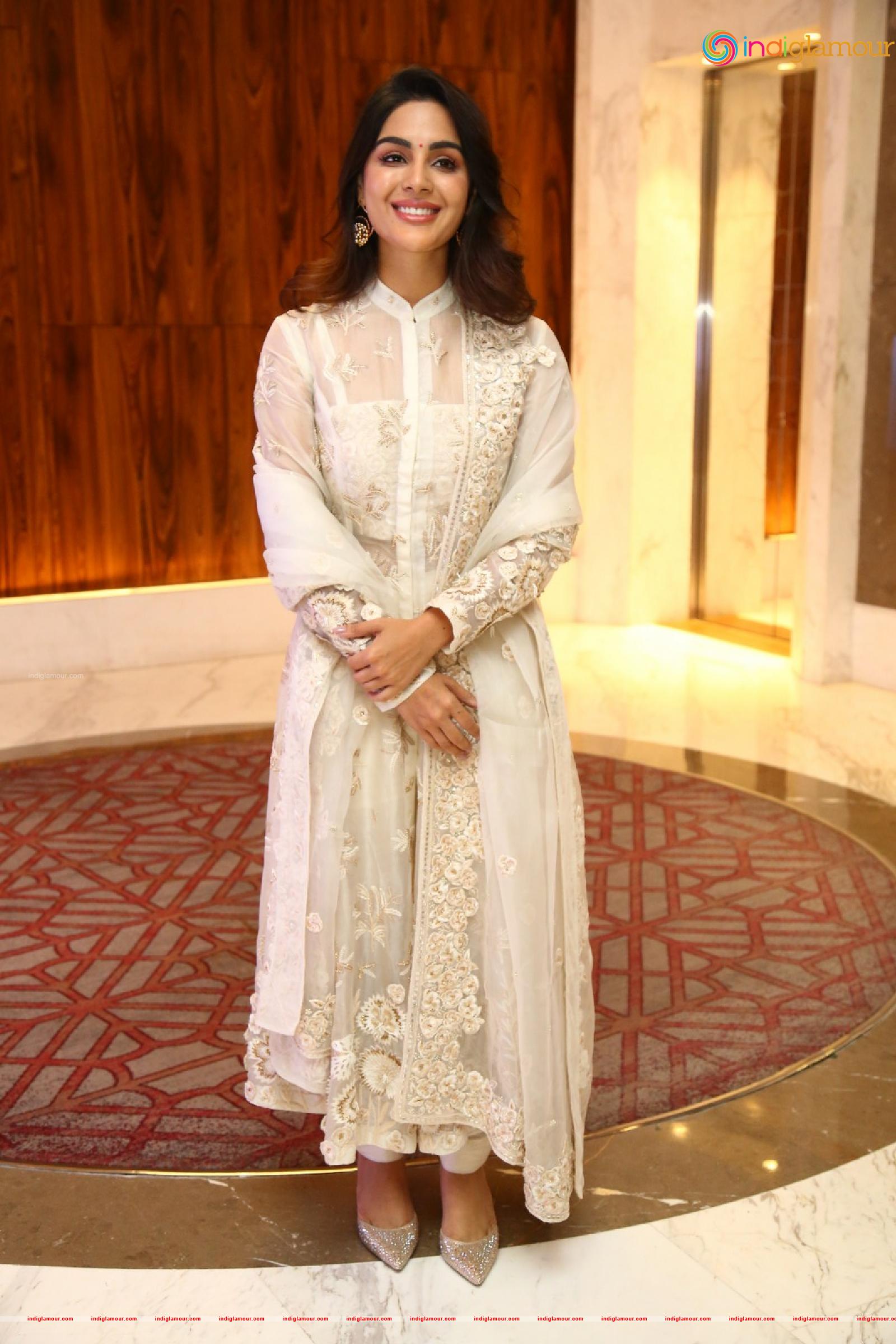 Samyuktha Menon Actress hd photo