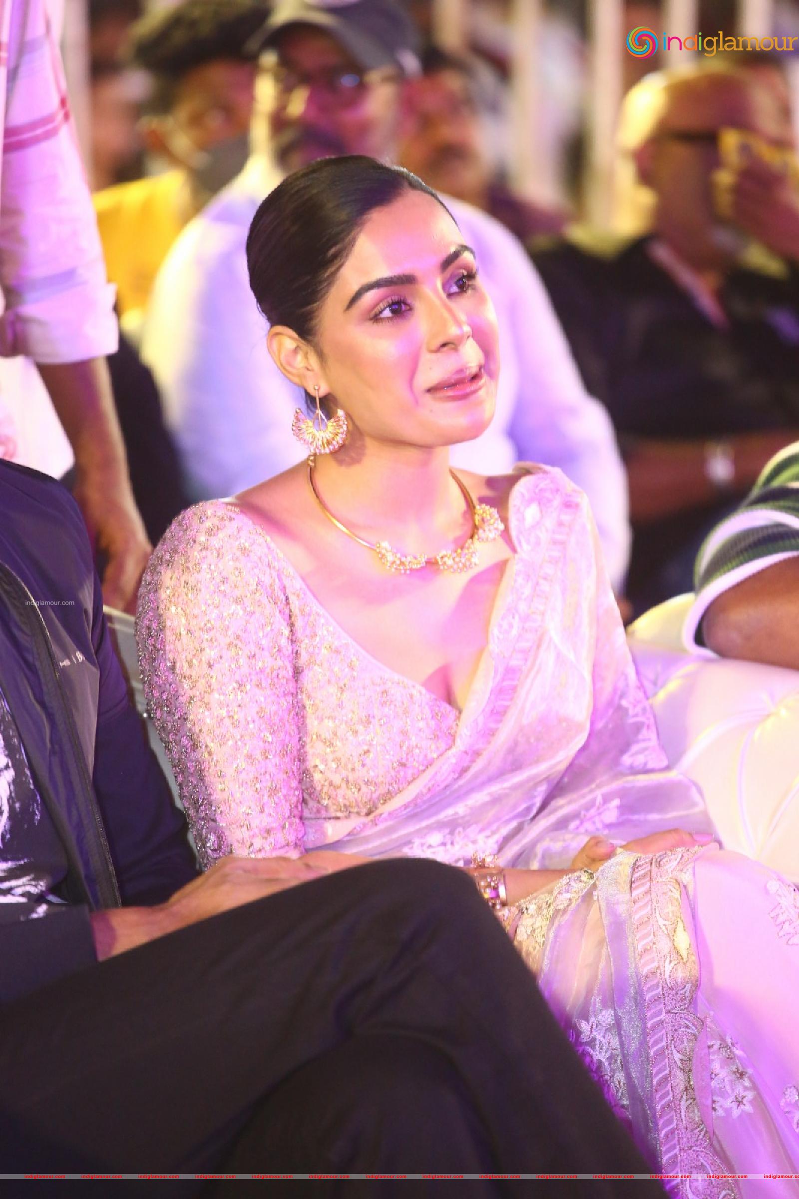 Samyuktha Menon Actress hd photo