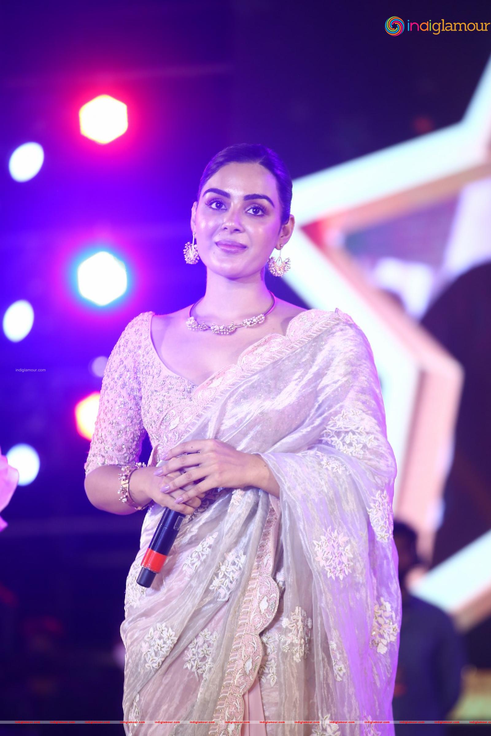 Samyuktha Menon Actress hd photo