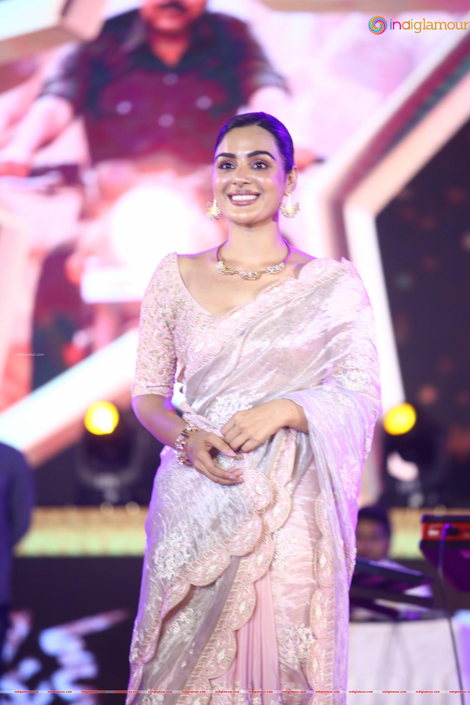 Samyuktha Menon Actress hd photo