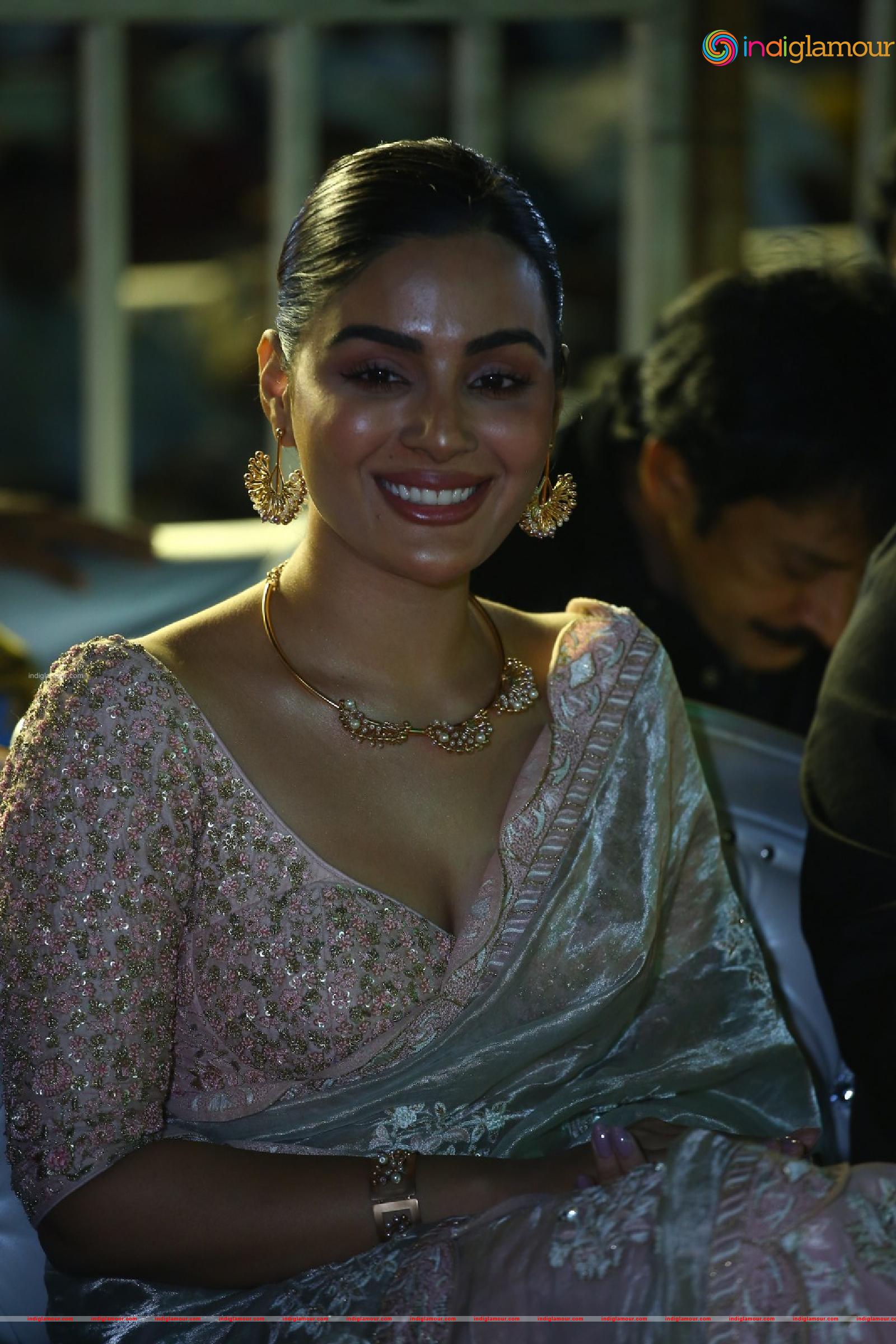 Samyuktha Menon Actress hd photo