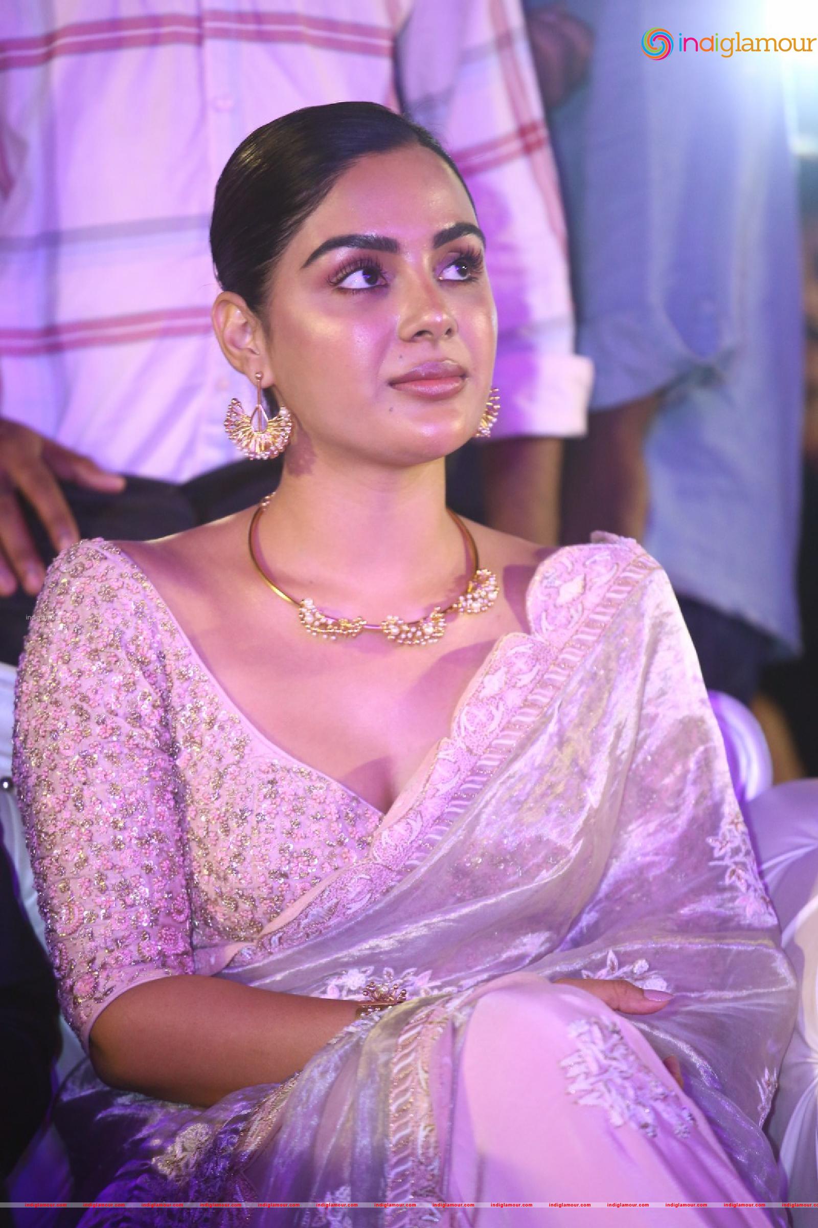 Samyuktha Menon Actress hd photo