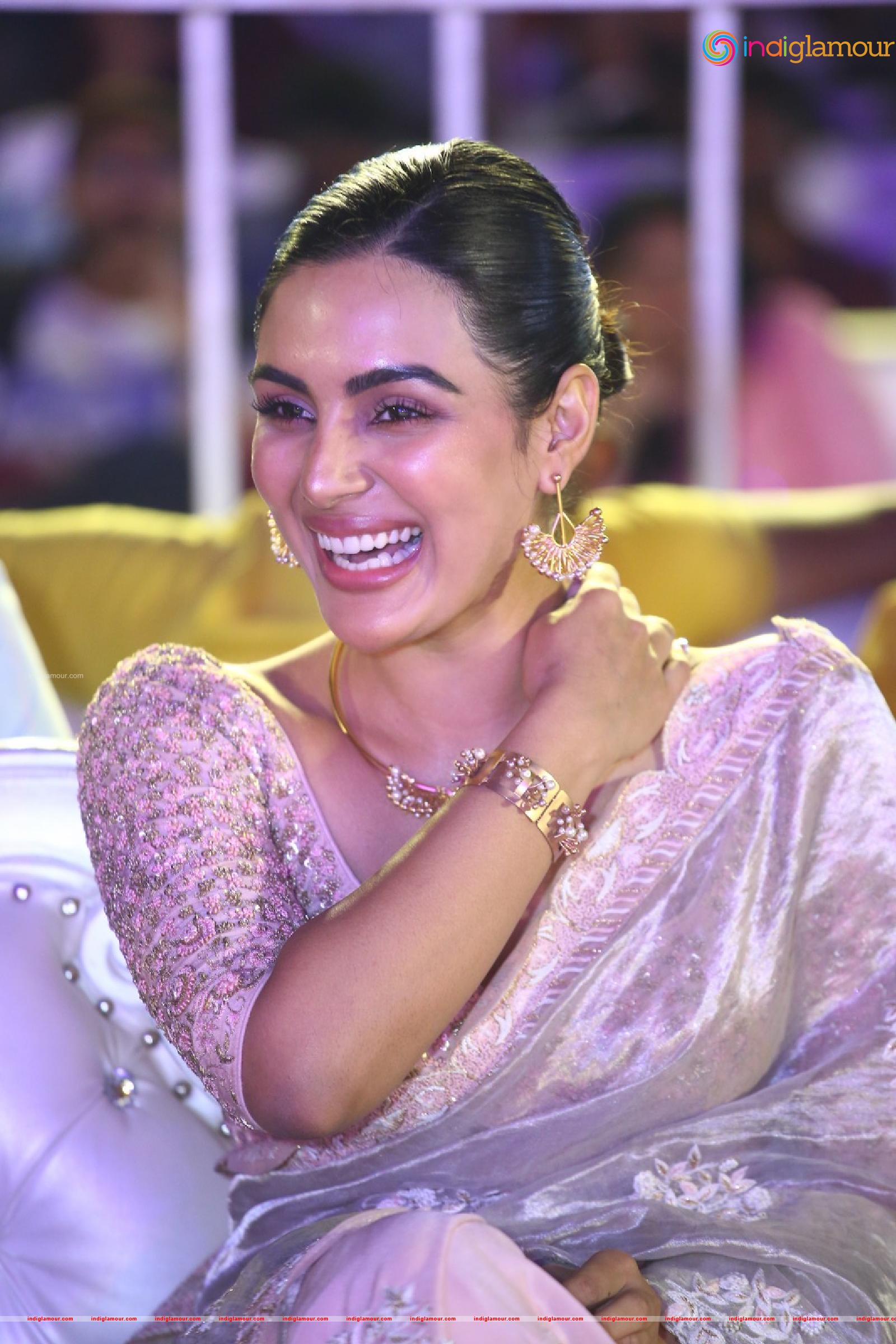 Samyuktha Menon Actress hd photo