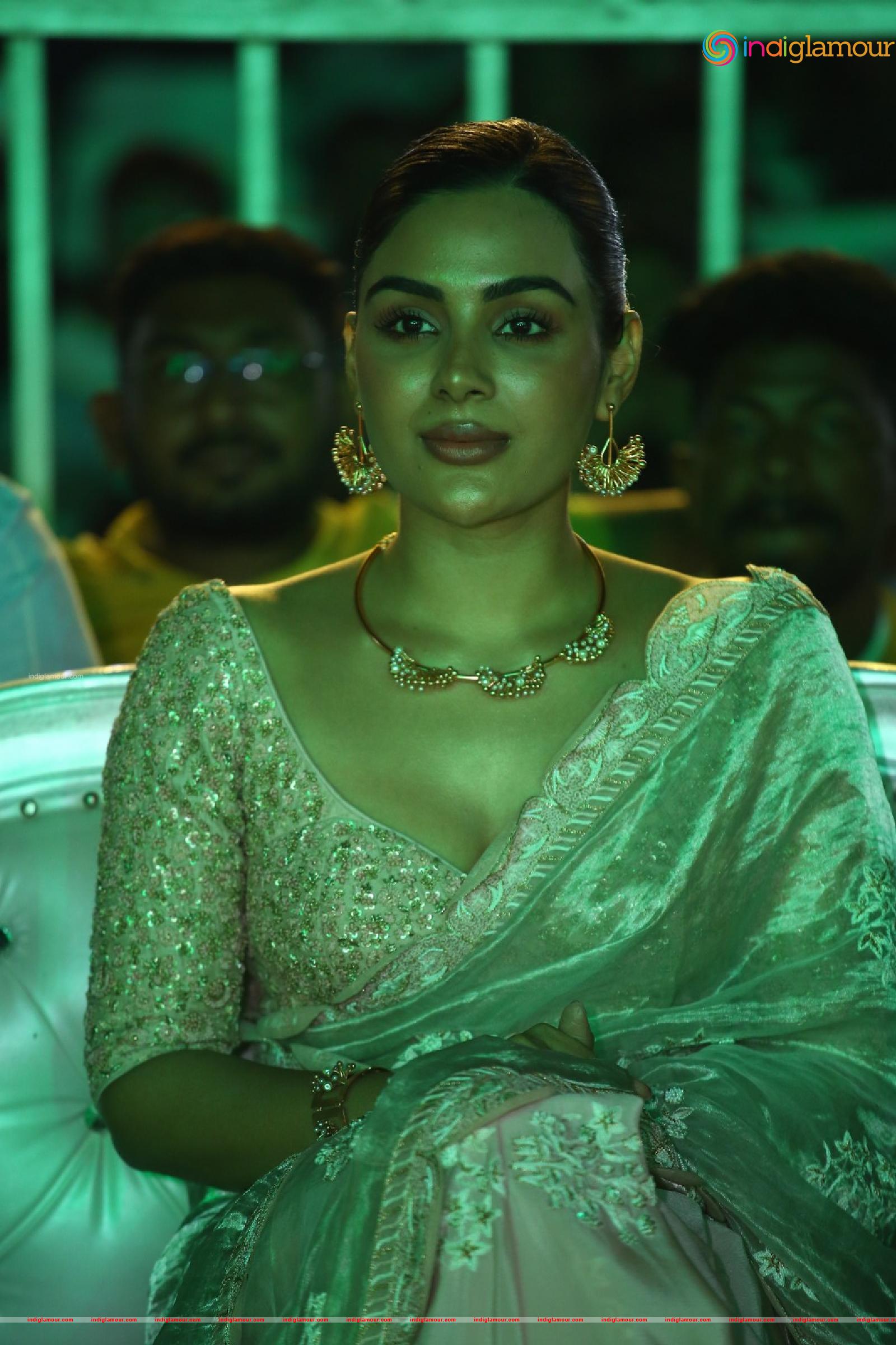 Samyuktha Menon Actress hd photo