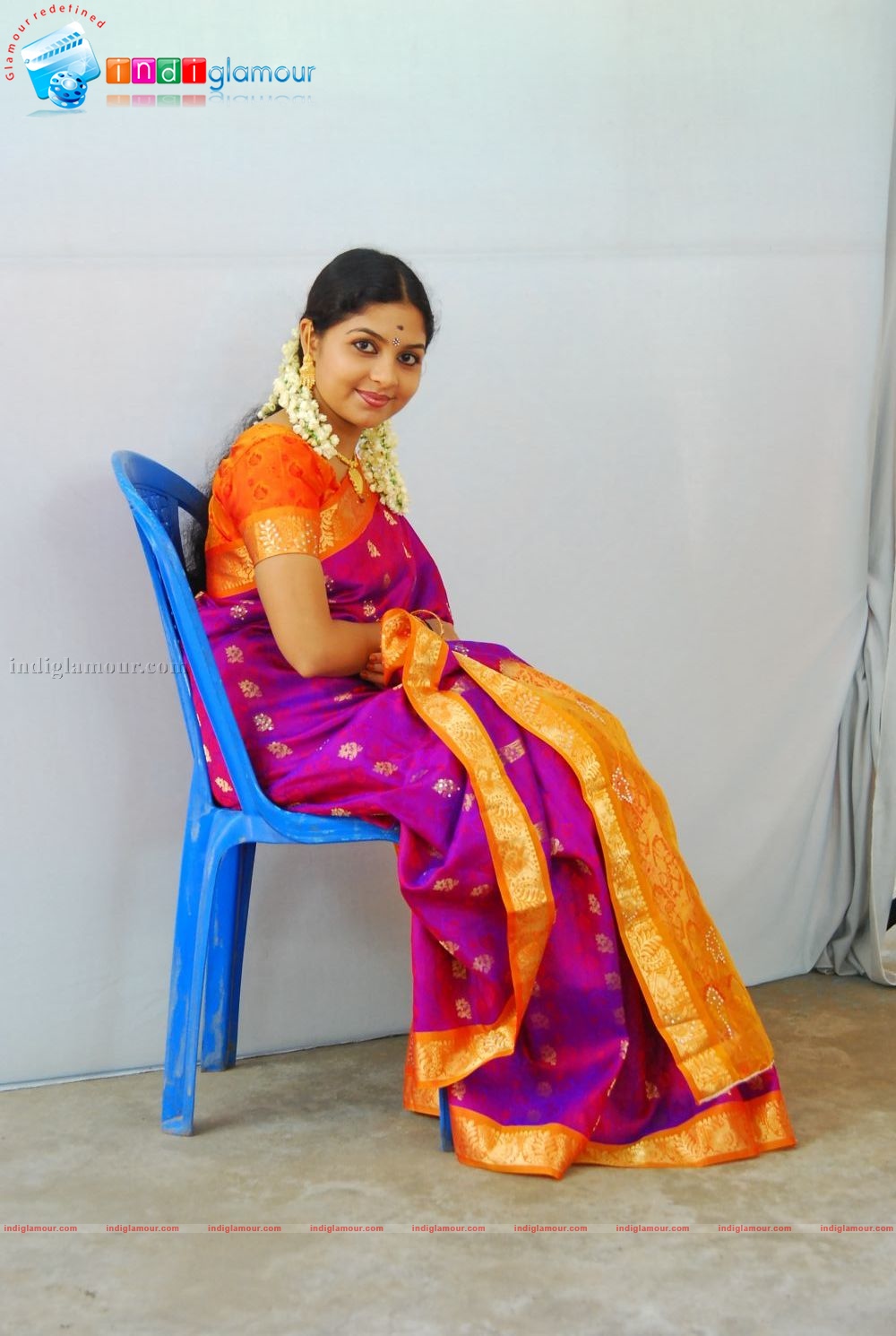 Ambili Devi Actress hd photo