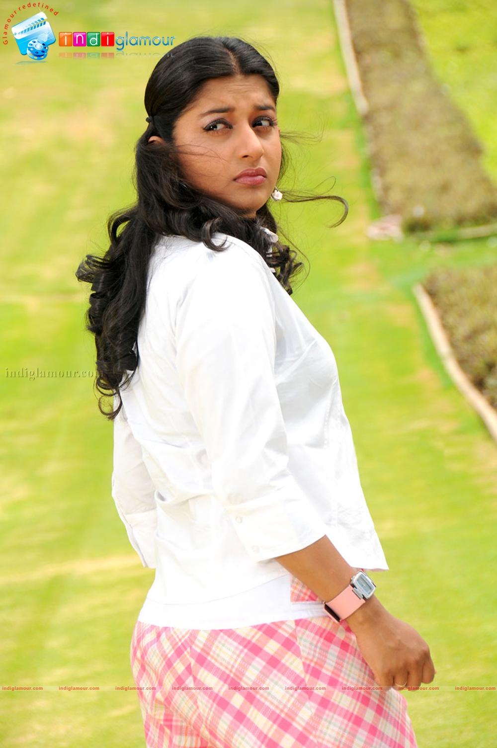 Meera Jasmine Actress hd photo