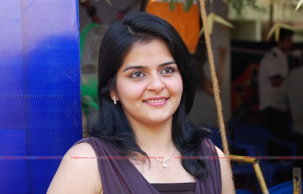Roma Actress hd photo