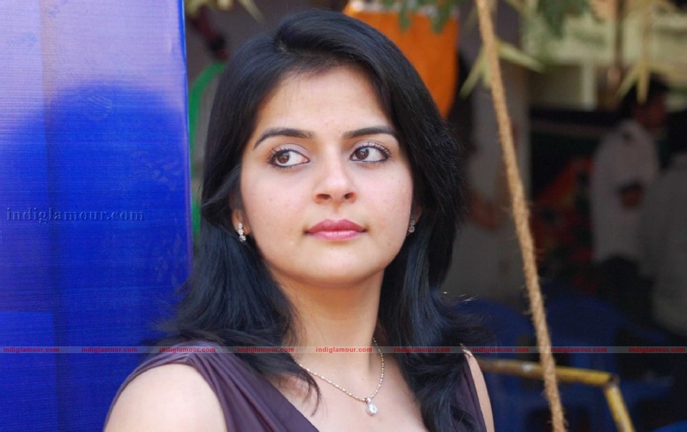 Roma Actress hd photo