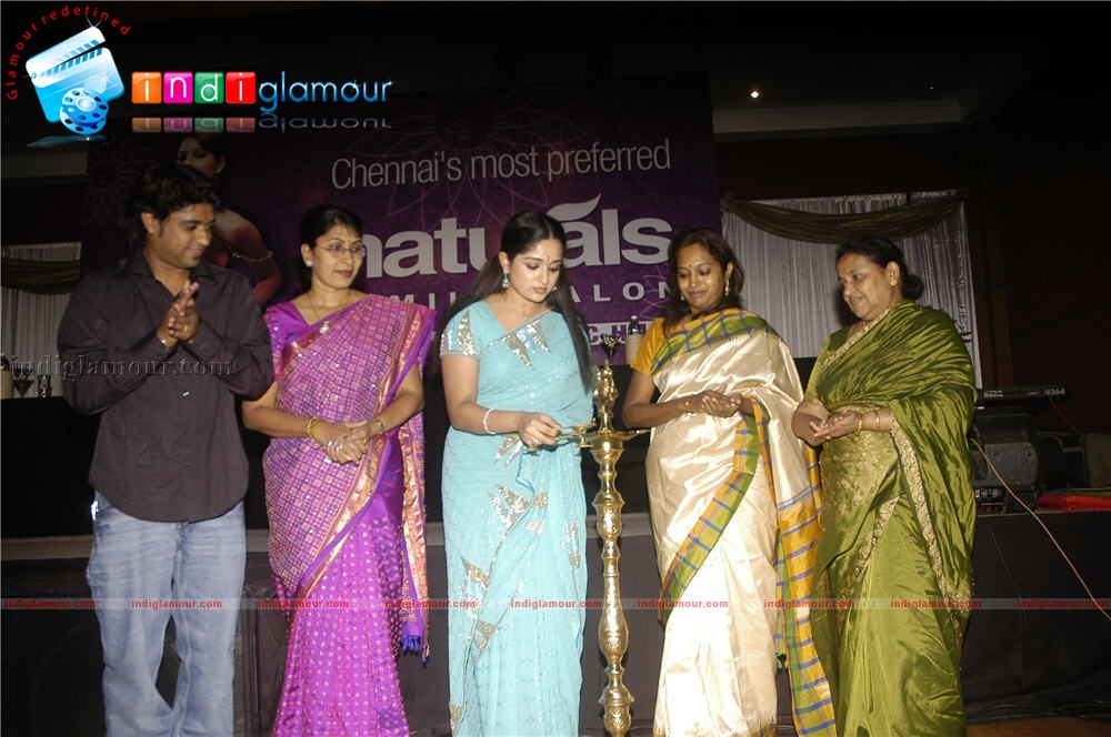 Kavya Madhavan Actress hd photo