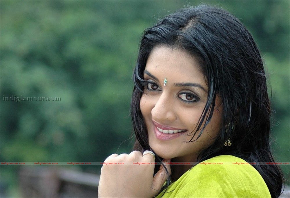 Vimala Raman Actress hd photo