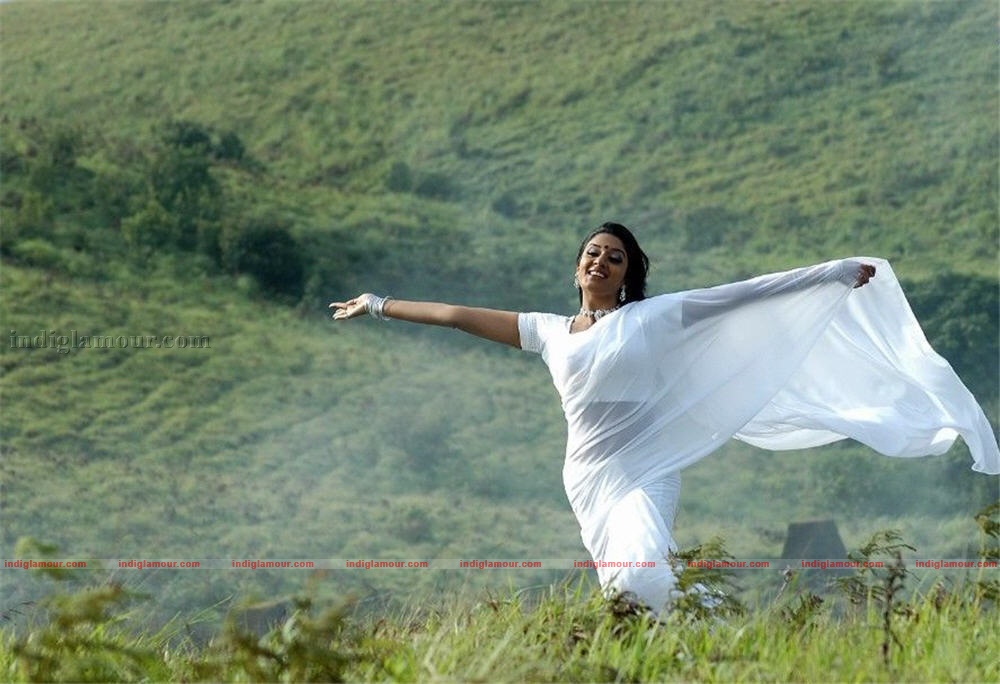 Vimala Raman Actress hd photo
