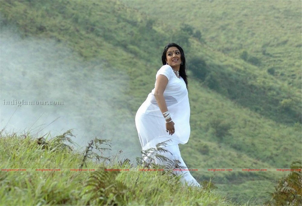 Vimala Raman Actress hd photo