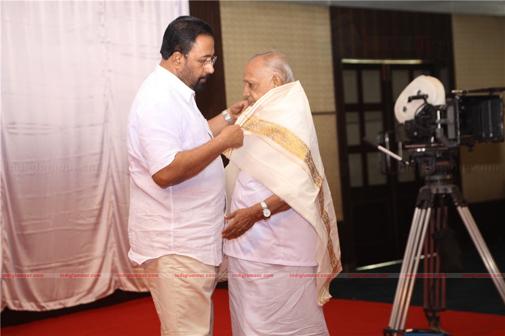 Apoorva Ragam pooja Event hd photo