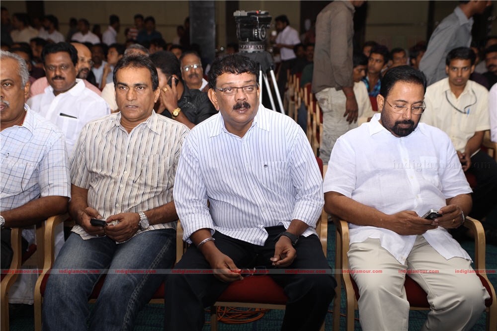 Apoorva Ragam pooja Event hd photo