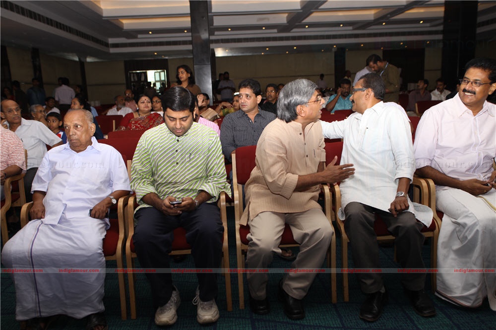Apoorva Ragam pooja Event hd photo