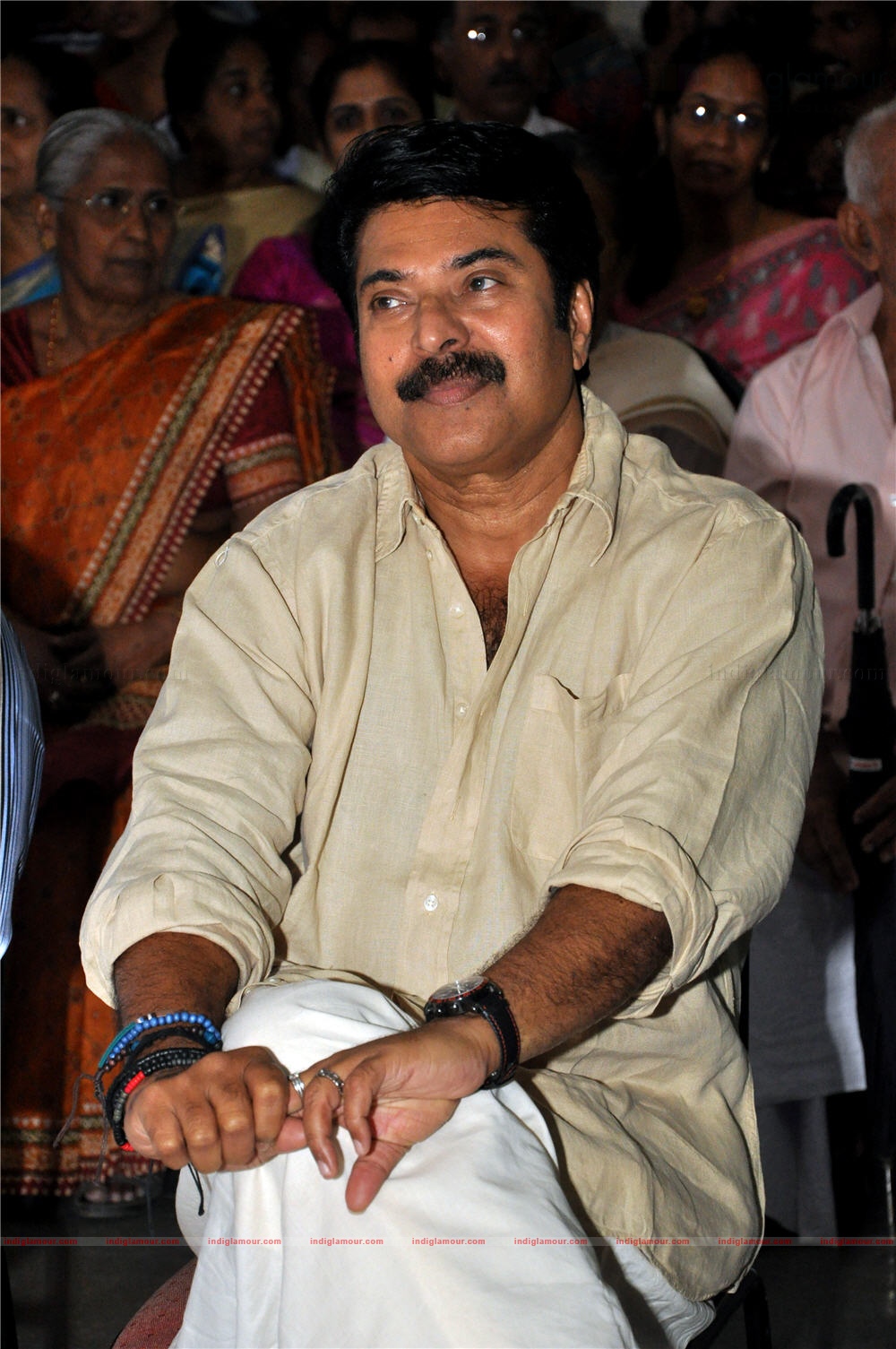 Pokkiri Raja pooja Event hd photo