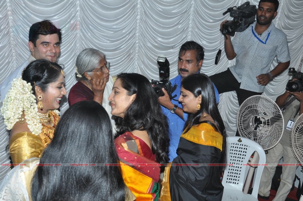 Actress Navya Nair's Wedding complete photos Event hd photo