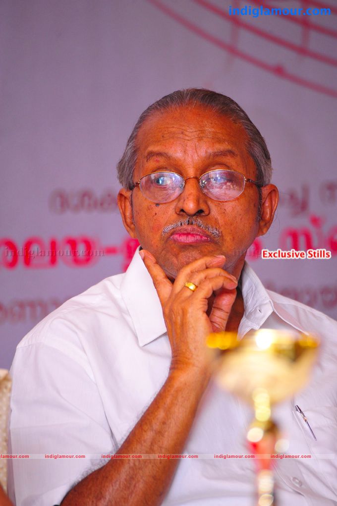 Swaralaya Eenam Awards Event hd photo