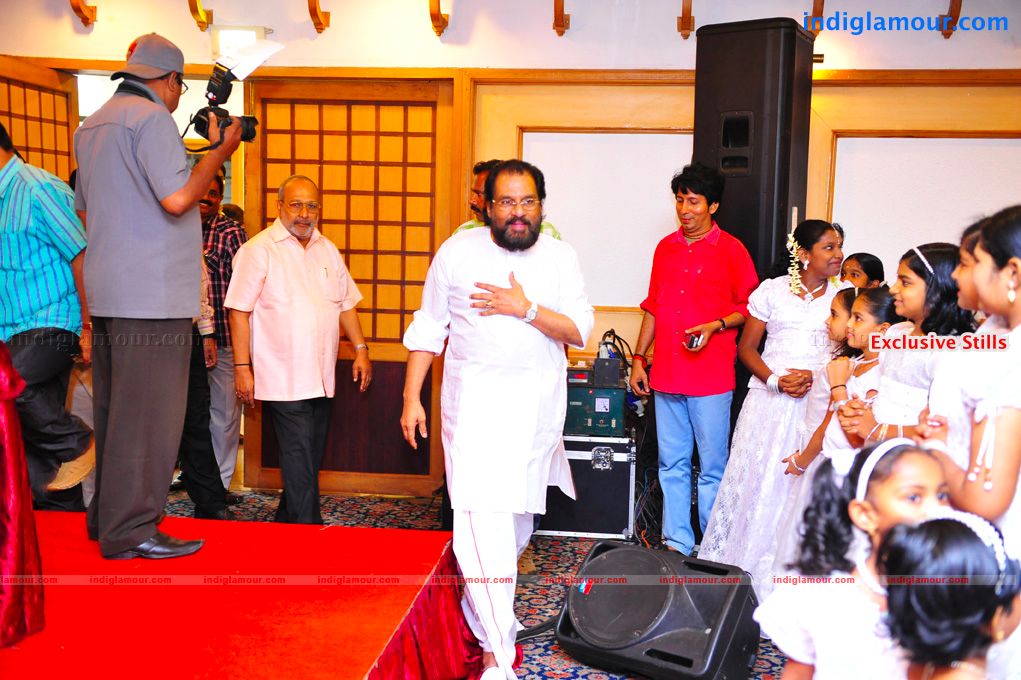 Swaralaya Eenam Awards Event hd photo