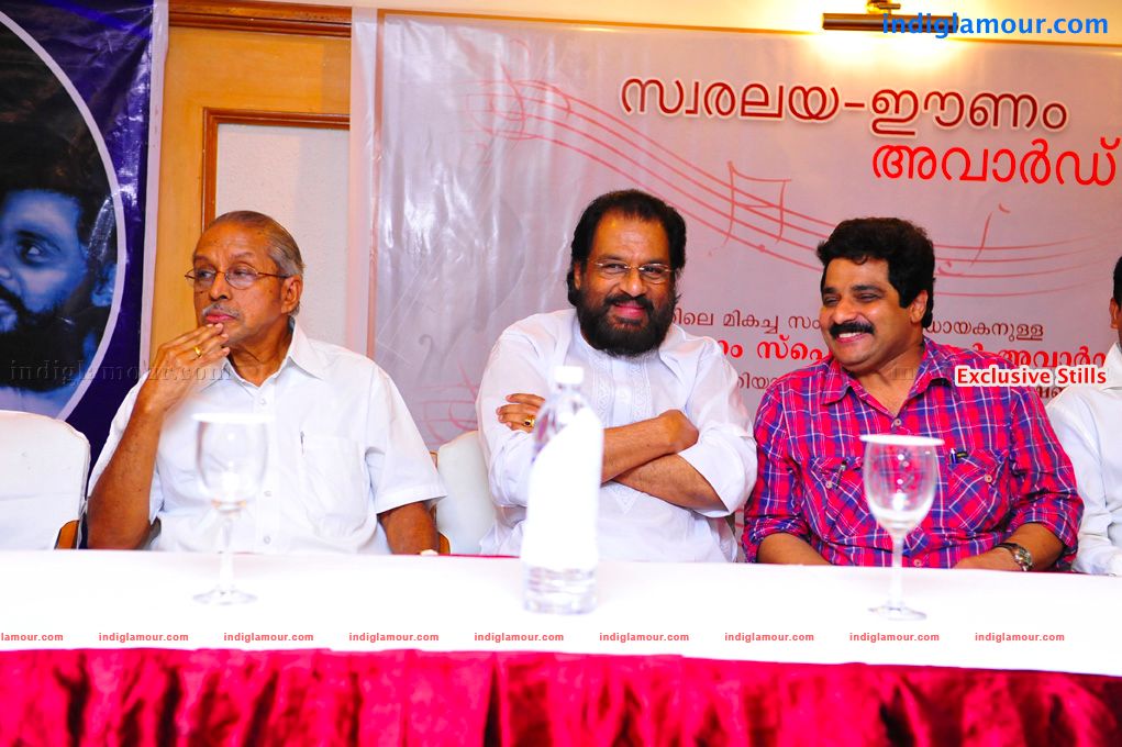Swaralaya Eenam Awards Event hd photo
