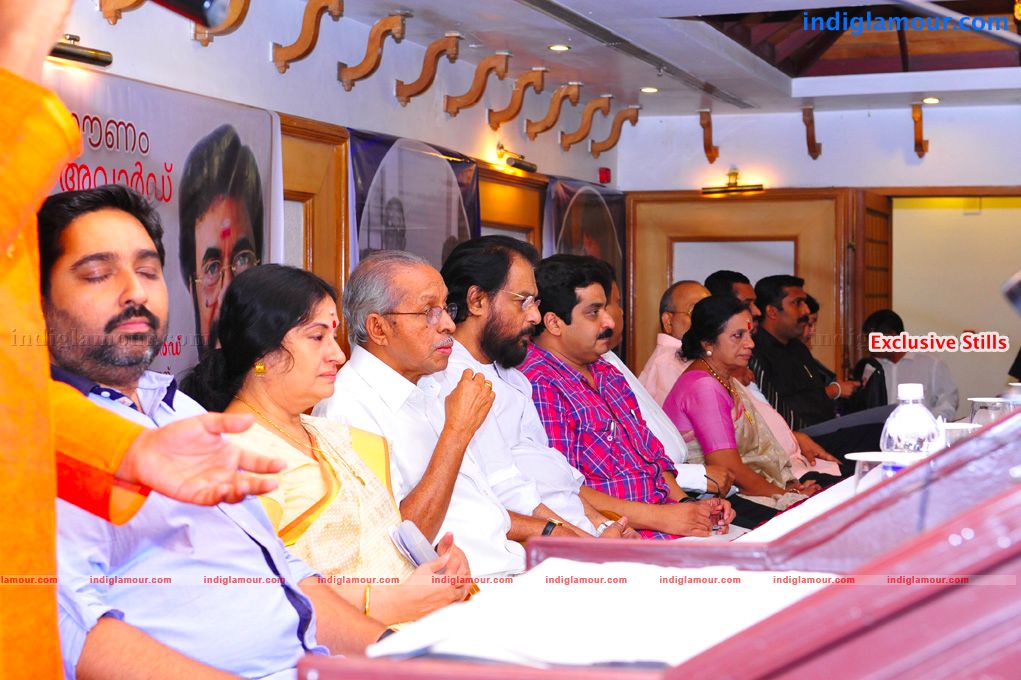 Swaralaya Eenam Awards Event hd photo
