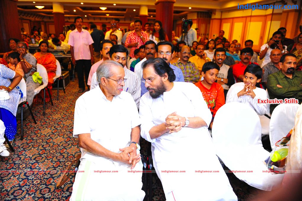 Swaralaya Eenam Awards Event hd photo