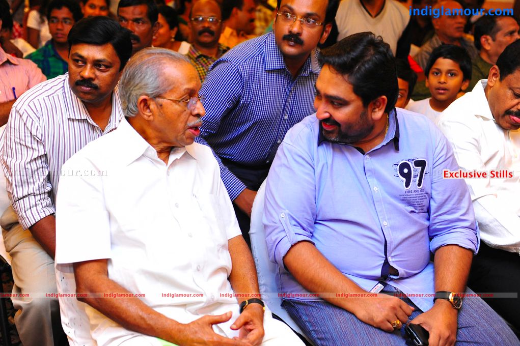 Swaralaya Eenam Awards Event hd photo