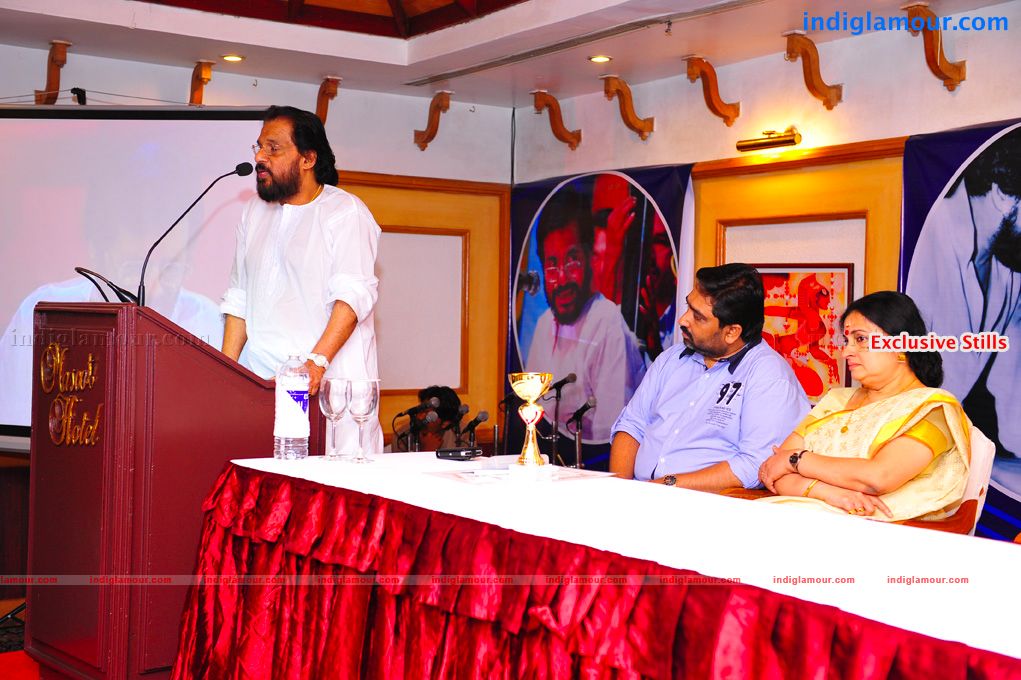 Swaralaya Eenam Awards Event hd photo