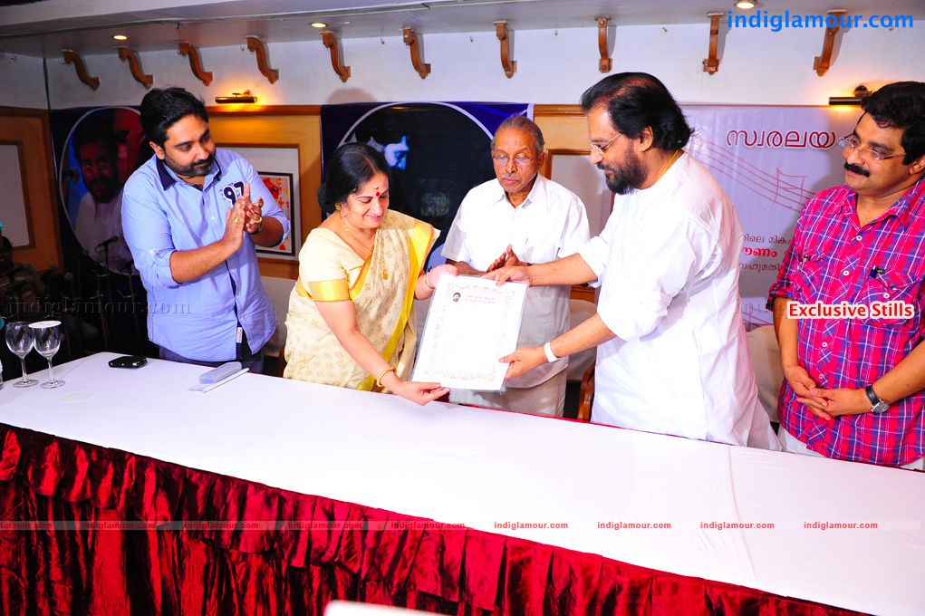 Swaralaya Eenam Awards Event hd photo
