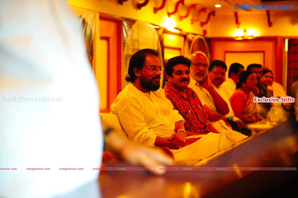 Swaralaya Eenam Awards Event hd photo
