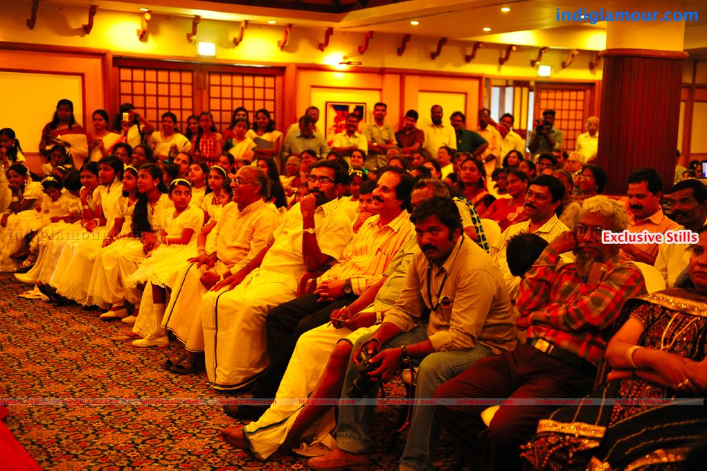 Swaralaya Eenam Awards Event hd photo