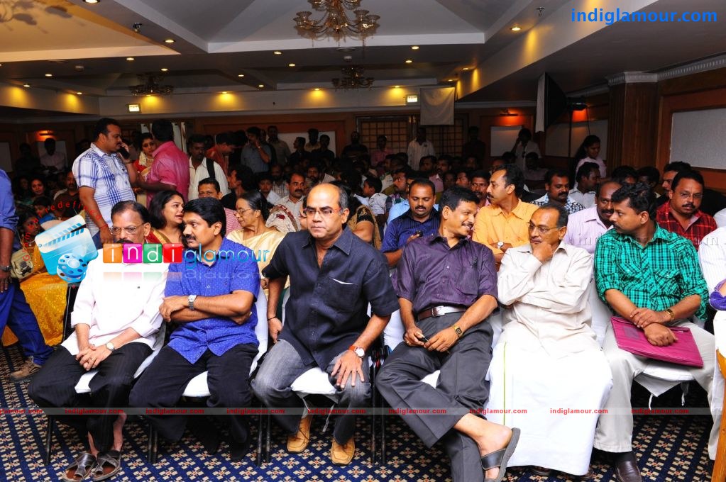 Senani Sethuvum Bhamayum Movie Pooja Event hd photo